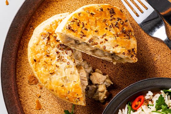 Paul's Pie Chicken 'n Mushroom main product photo