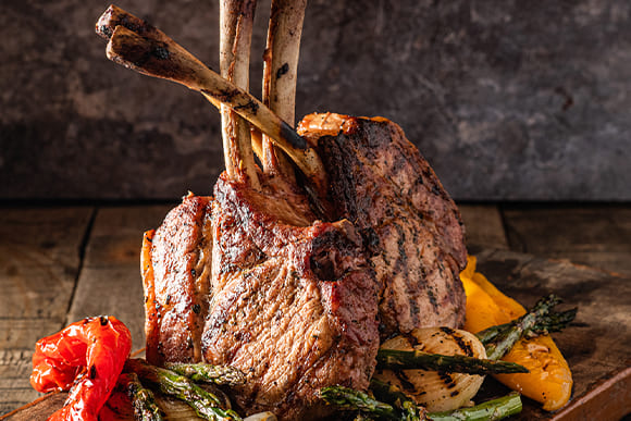 Gegrilde Tomahawk met groente
