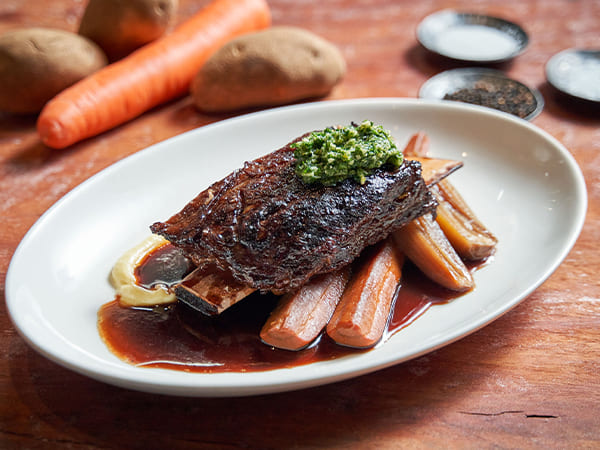 Short rib met gerookte aardappelpuree van Dave Pynt