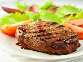 Steak in sweet and sour sauce