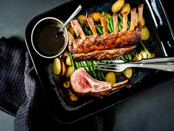 Lamsrack met Pinot-Noir